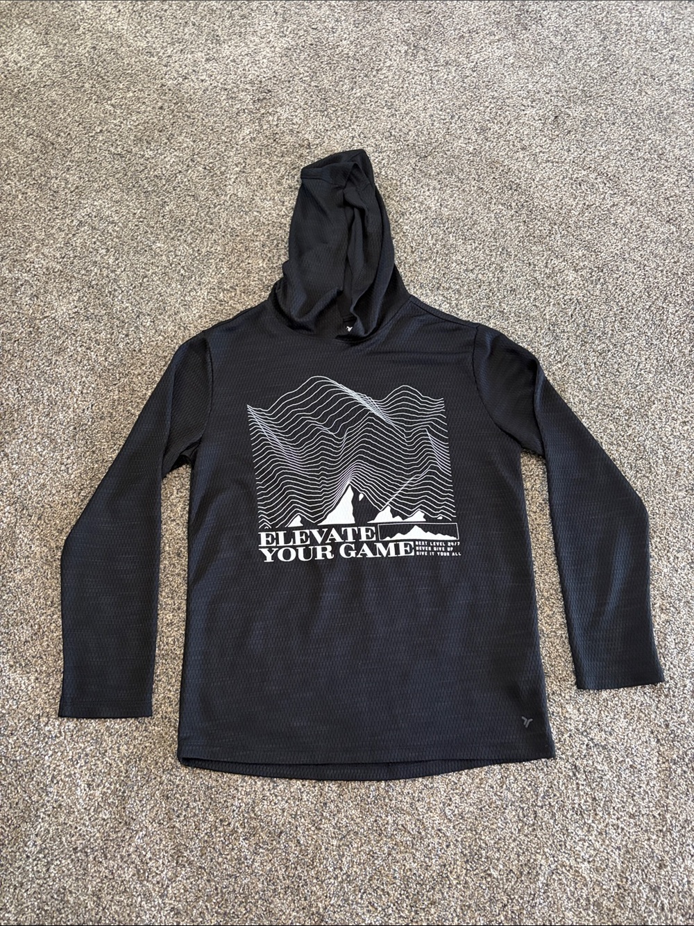 Boys Old Navy Black Hooded Long-Sleeve Tee w/White Mountain Graphic Size XL 12